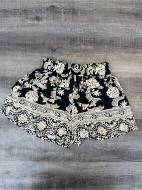 Angie Black and Cream Paisley Floral Elastic High Waist Smocked Shorts
